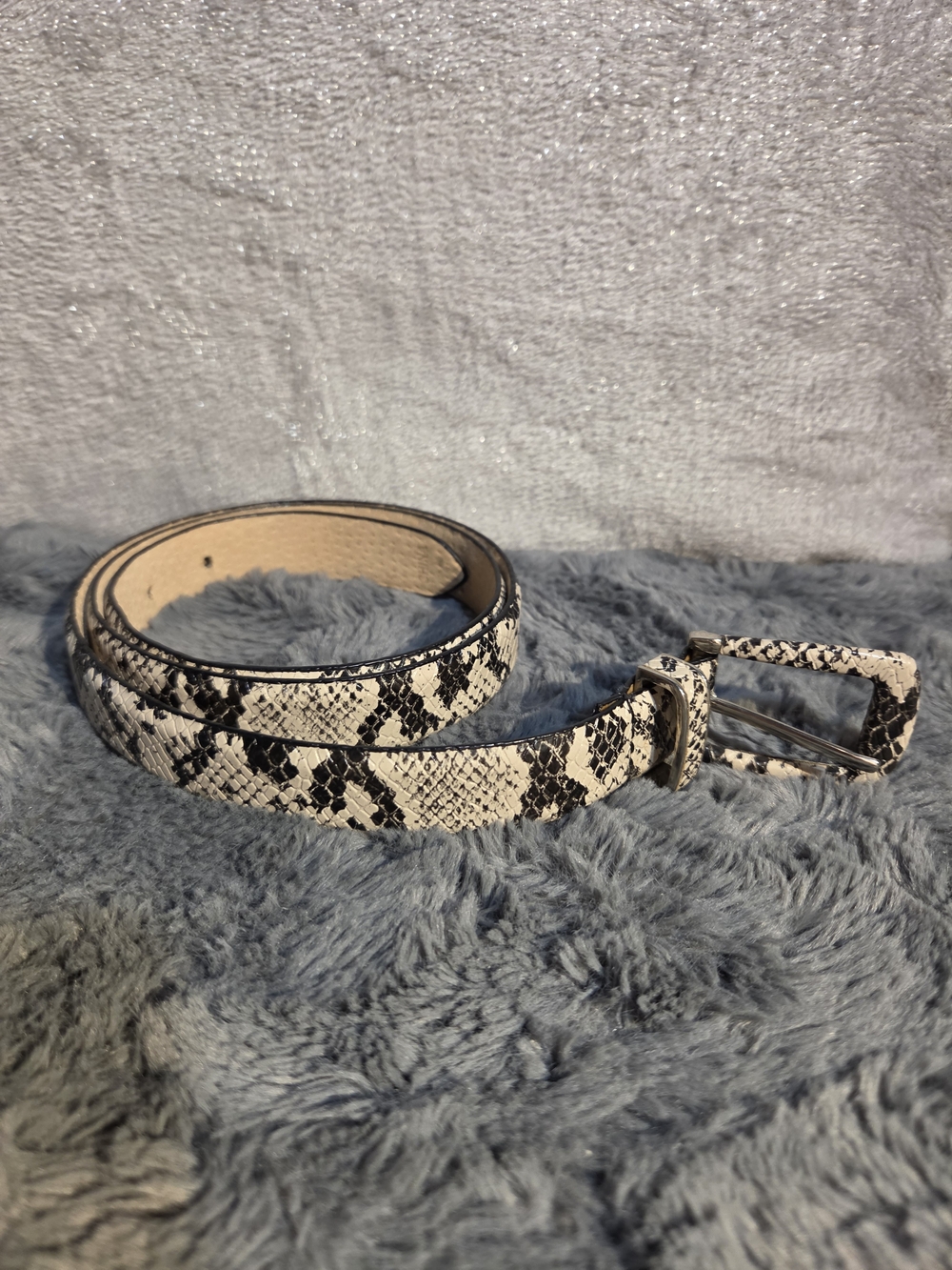 Source Unknown Black and White Snake Print Belt - Picture 2 of 3